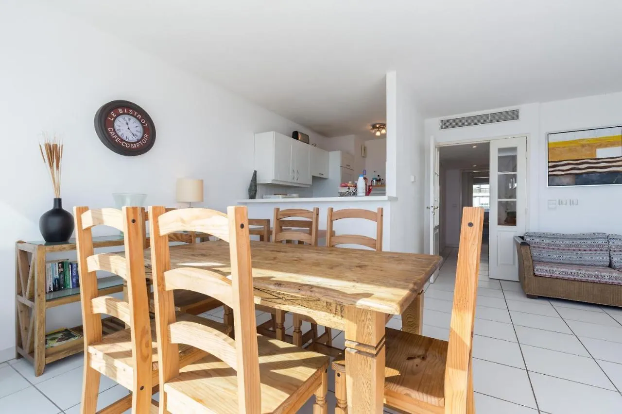 Cannes Beachfront Terrace: Bright Two-Bedroom with Sea Views Apartment