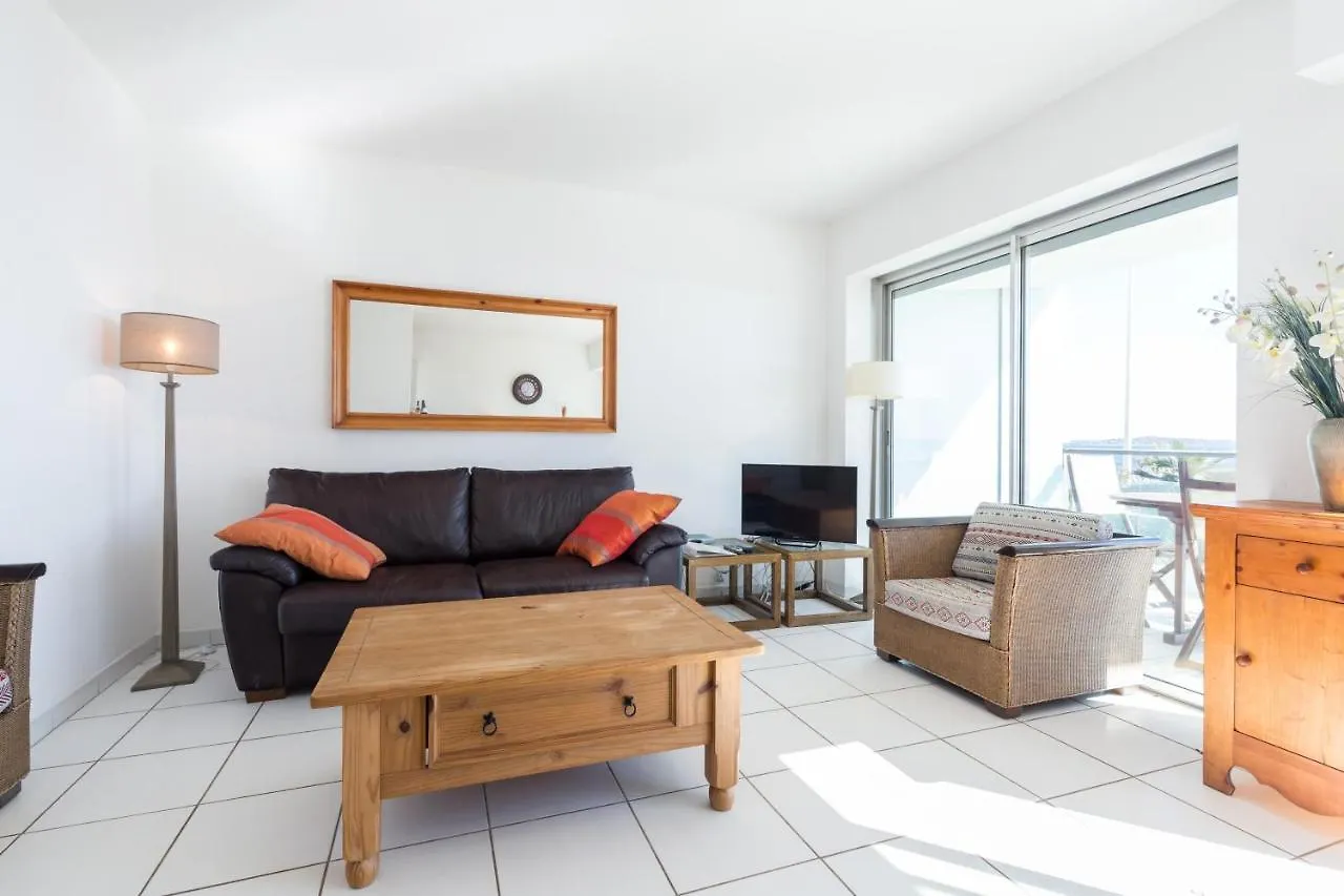 Cannes Beachfront Terrace: Bright Two-Bedroom with Sea Views 0*,
